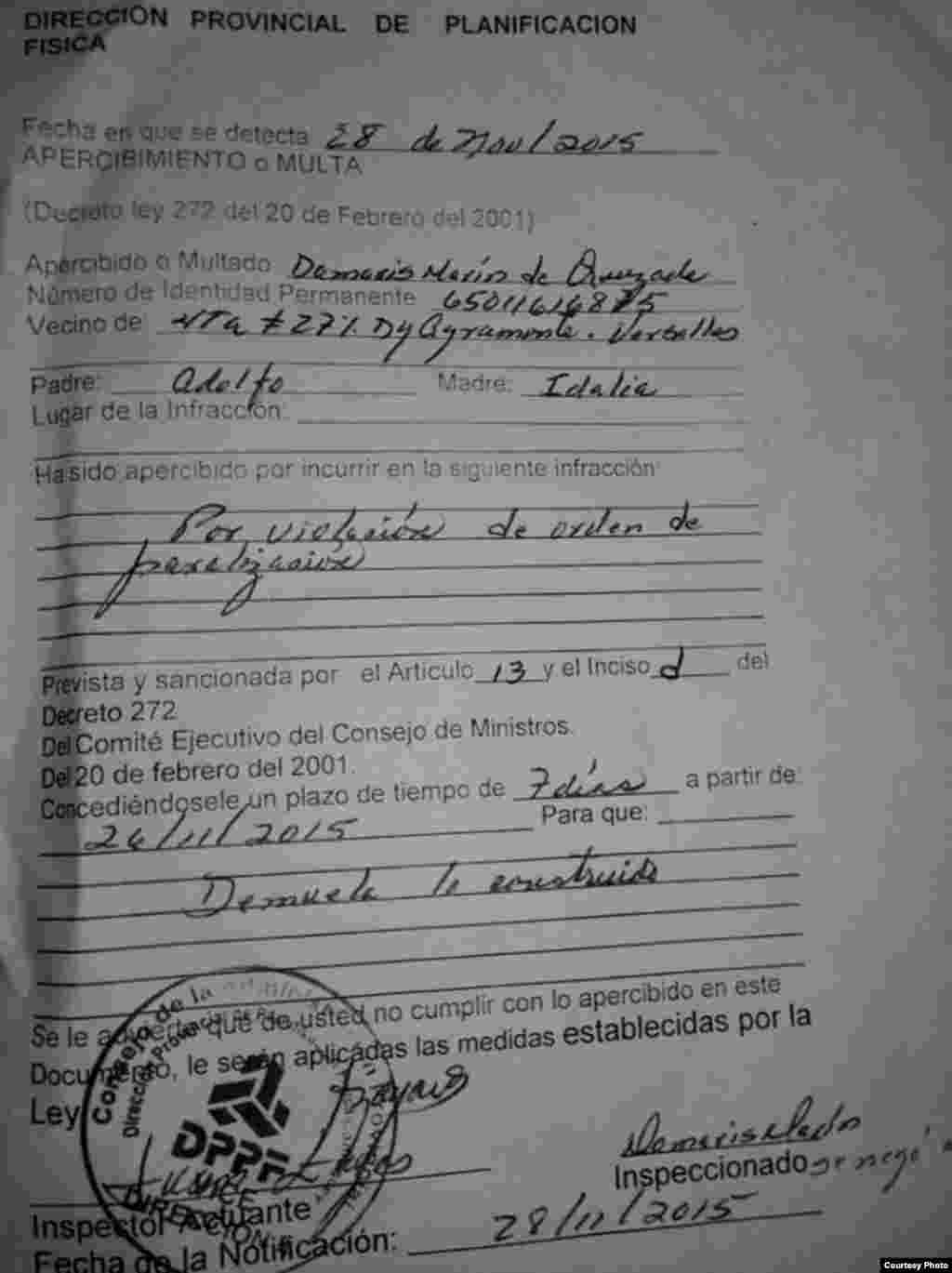 Planificación Física en Camagüey multa a Damaris de Quesada por "violación de orden de paralización".